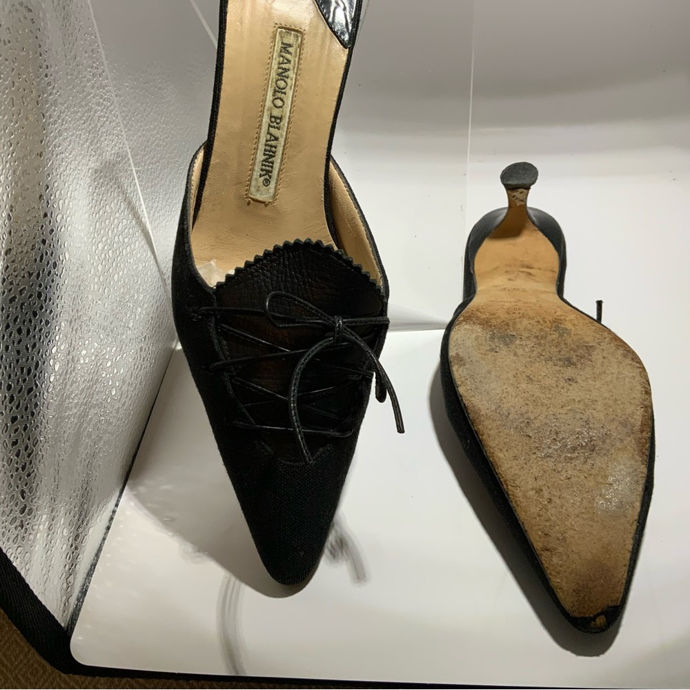 Manolo Blahnik slides with Kitten heel. pre-owned vintage.